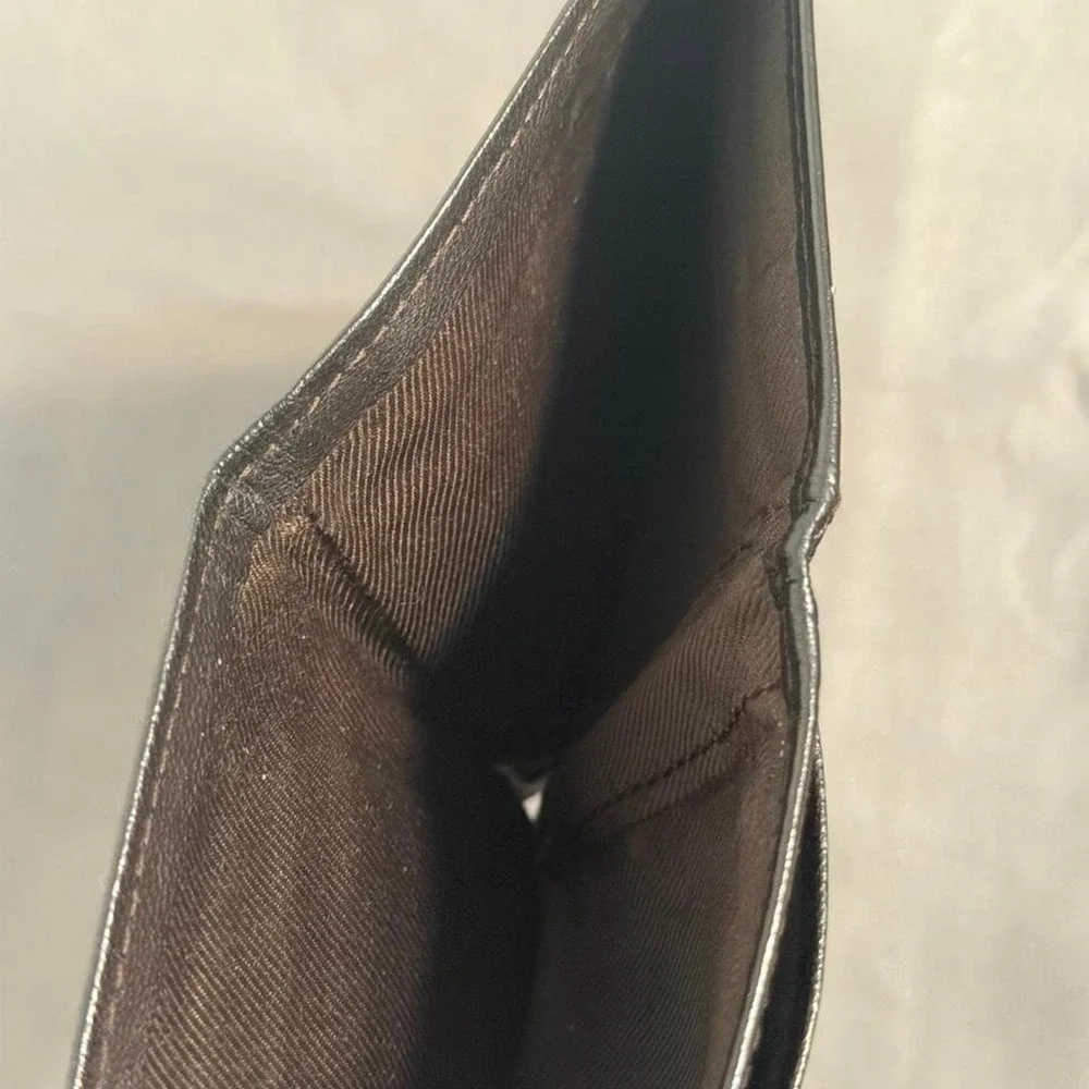 Black Genuine leather wallet with embossed skin texture